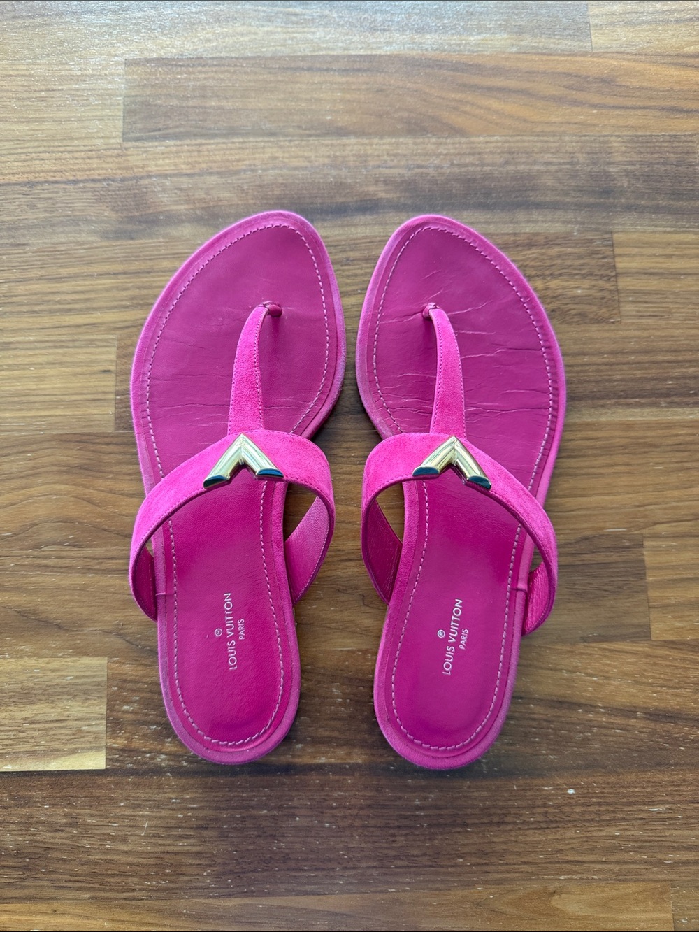Louis Vuitton Pink Suede Leather Bahiana Thong Flats Size 38.5